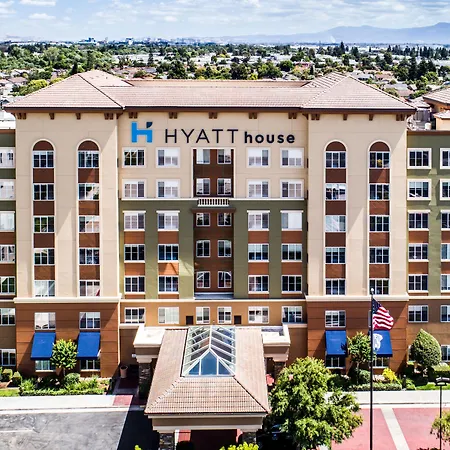 Hyatt House Santa Clara Hotel